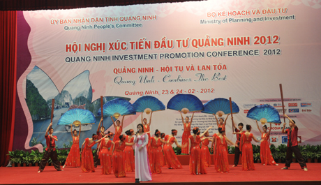 ໄຂງານວາງສະແດງສົ່ງເສີມການລົງທຶນແຂວງກວາງນິນ ປີ 2012